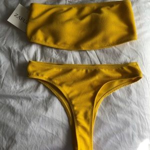 Teeny weeny yellow bikini🌞
